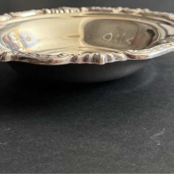 Vintage Sheridan Taunton Silversmiths LTD 8 Inch Candy/Nut Dish Bowl - Picture 8 of 9